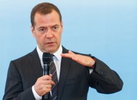 Медведев планирует отменить льготы по НДС