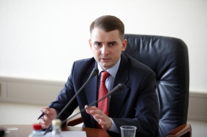 Ярослав Нилов: «Легализация детского труда в интернете будет выгодна всем сторонам» Ярослав Нилов: «Легализация детского труда в интернете будет выгодна всем сторонам»